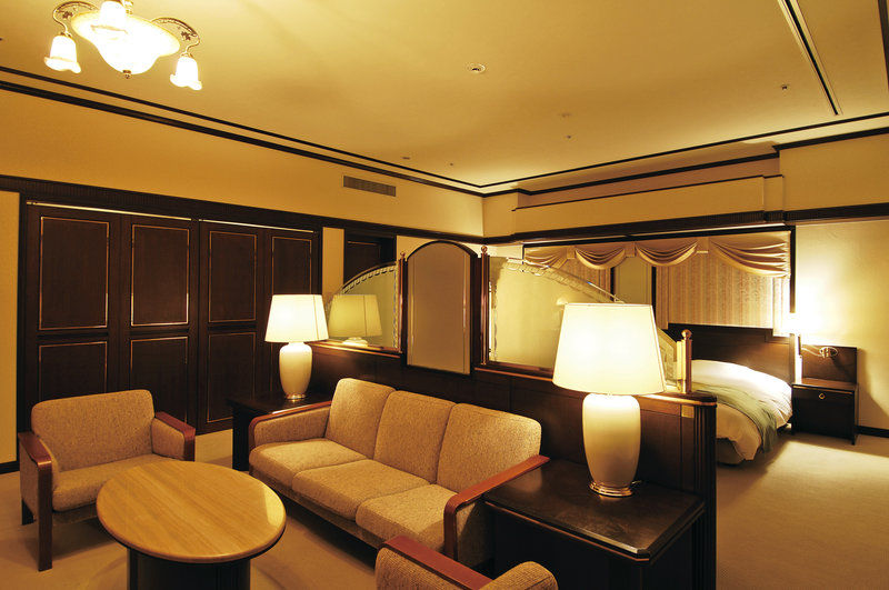 Rihga Royal Hotel Niihama Bagian luar foto