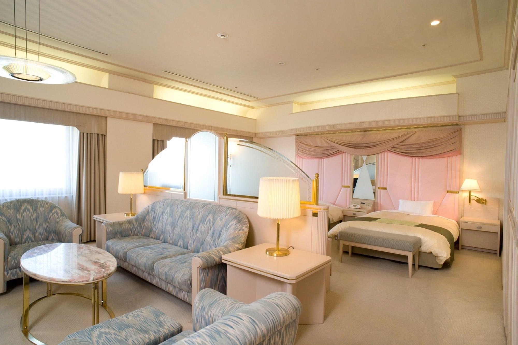 Rihga Royal Hotel Niihama Bagian luar foto