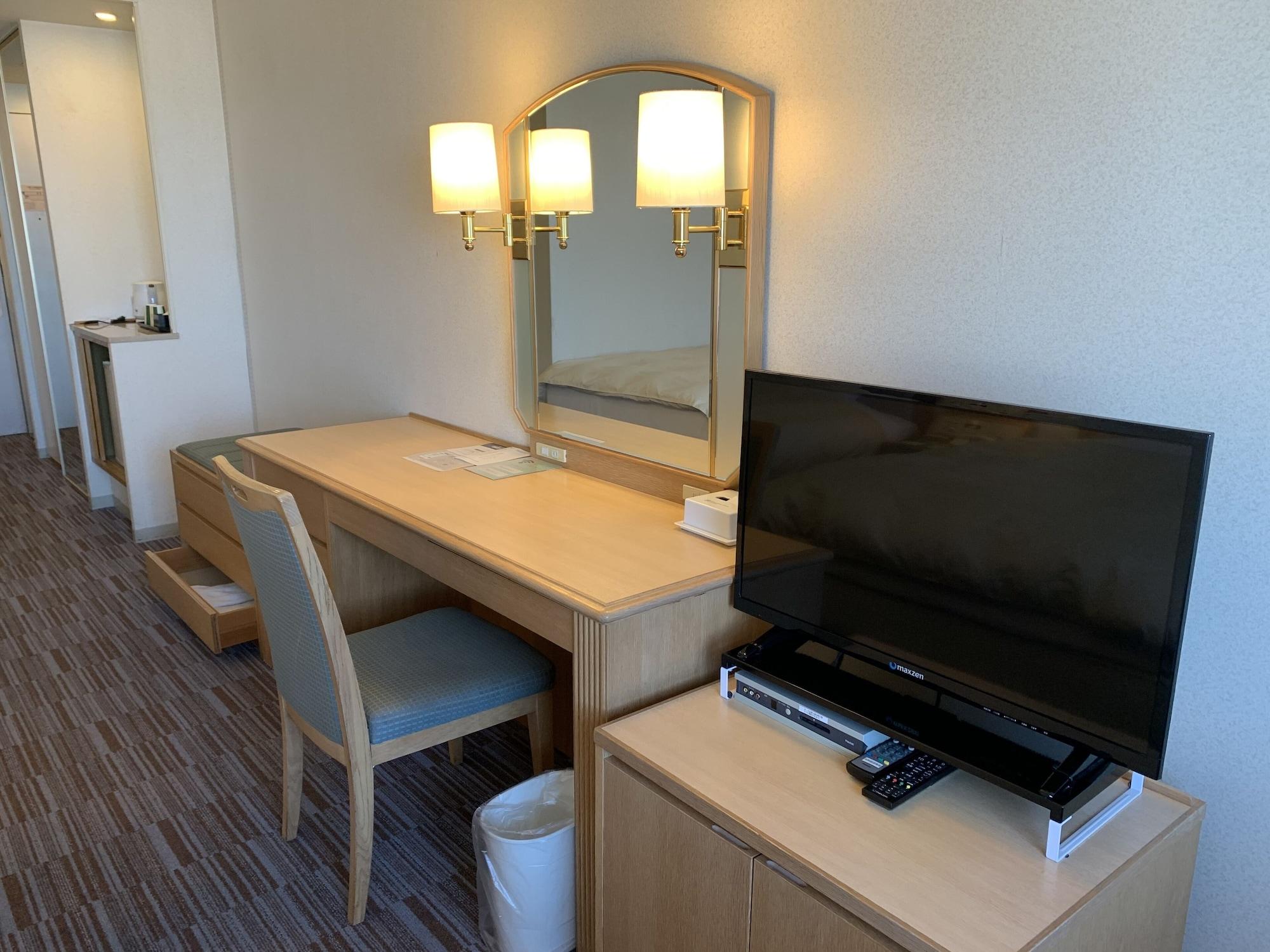 Rihga Royal Hotel Niihama Bagian luar foto