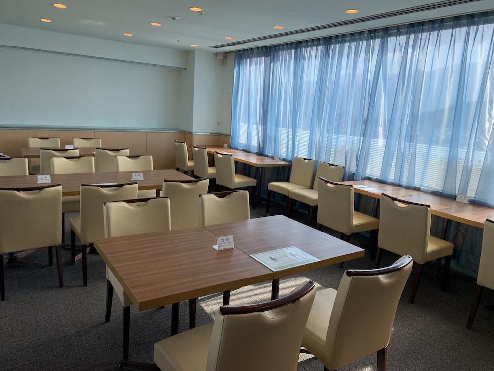 Rihga Royal Hotel Niihama Bagian luar foto